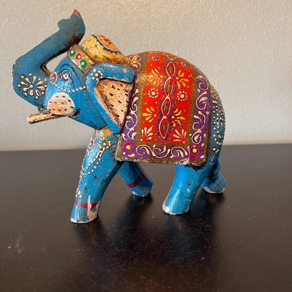 INDIAN FOLK ART Hand Carved Wooden Hand Painted Trunk Up Blessing Elephant - Picture 5 of 16